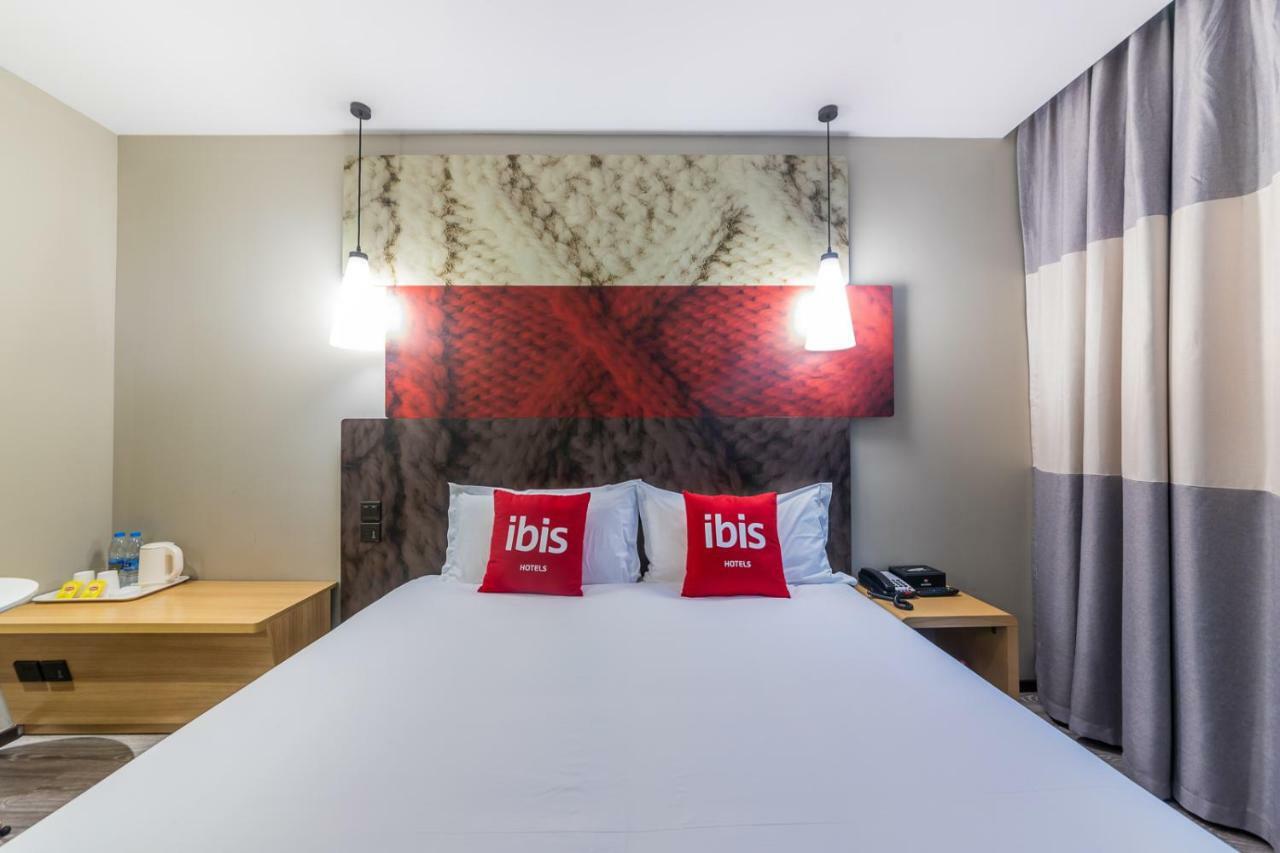 Ibis Chongqing Jiefangbei Pedestrian Street Hotel Екстериор снимка